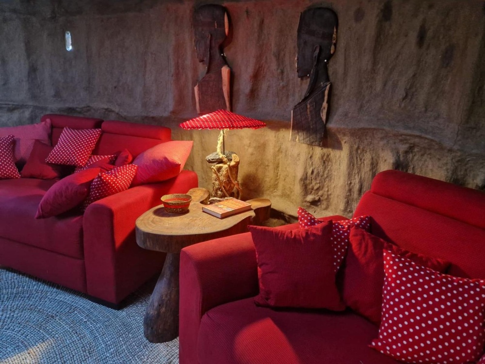 Original Maasai Lodge – Africa Amini Life