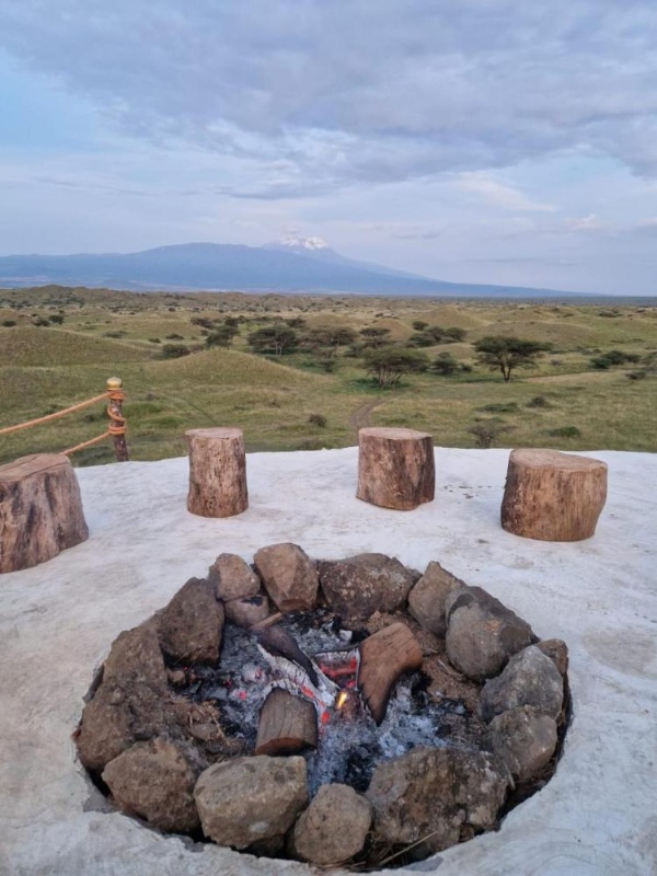 Original Maasai Lodge – Africa Amini Life image 10